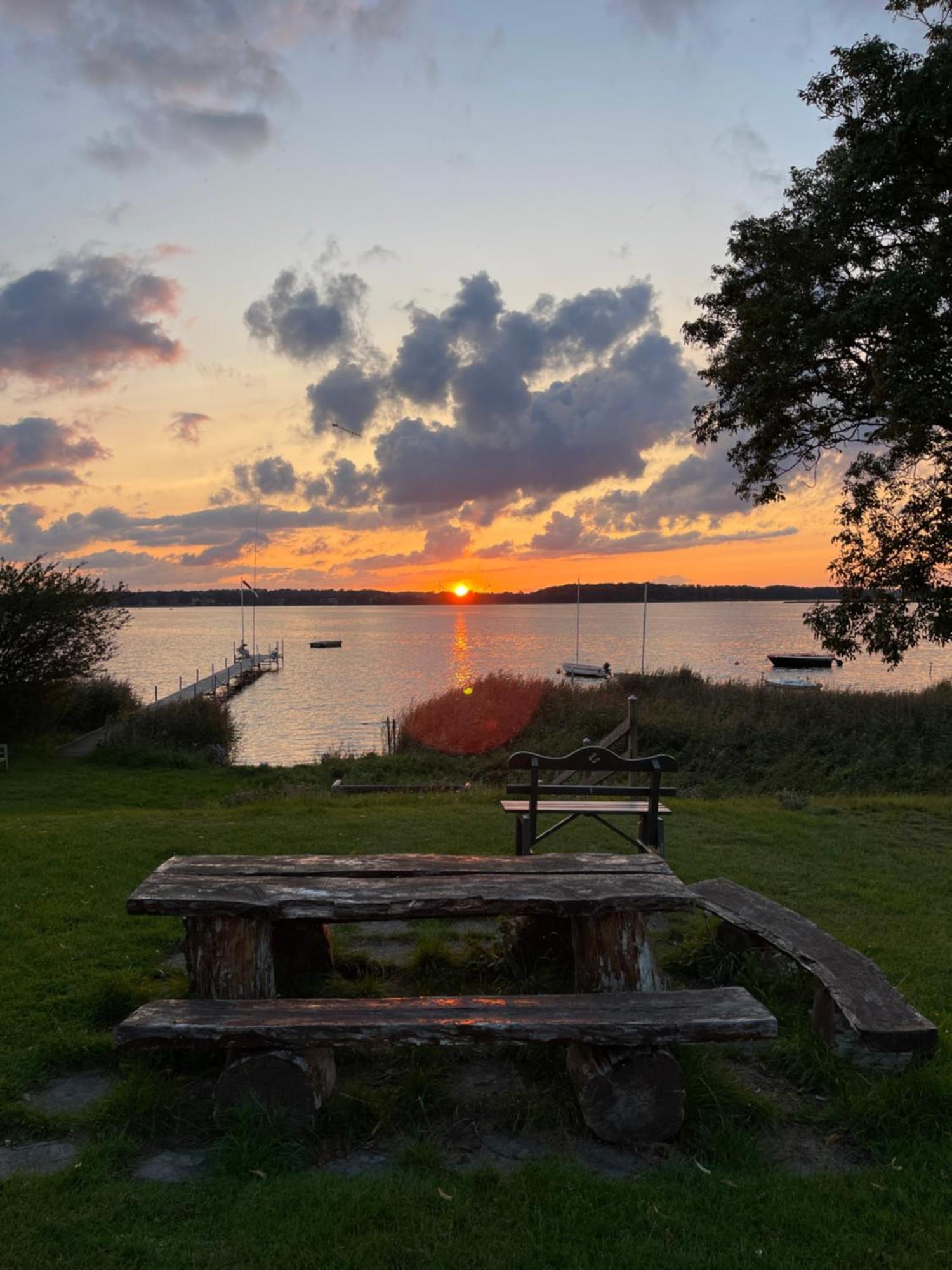 Kirsebaerkroen - The Inn Between Præstø Esterno foto